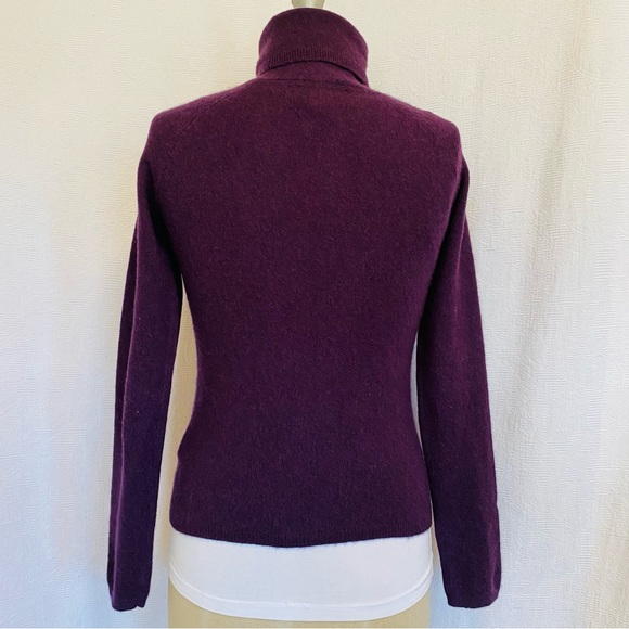 Max Mara XS/S pure cashmere turtleneck sweater. Dark purple - Picture 3 of 7